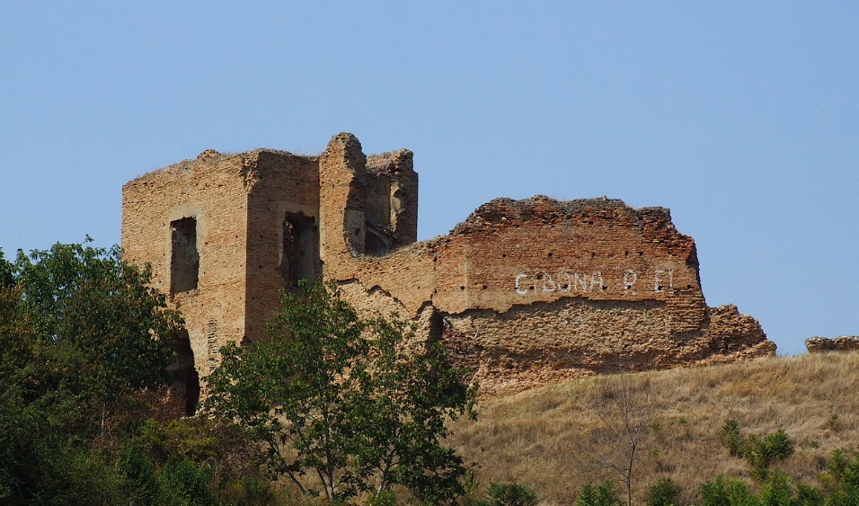 Šarengrad Medieval Fortress (Castellum Athya), Croatia